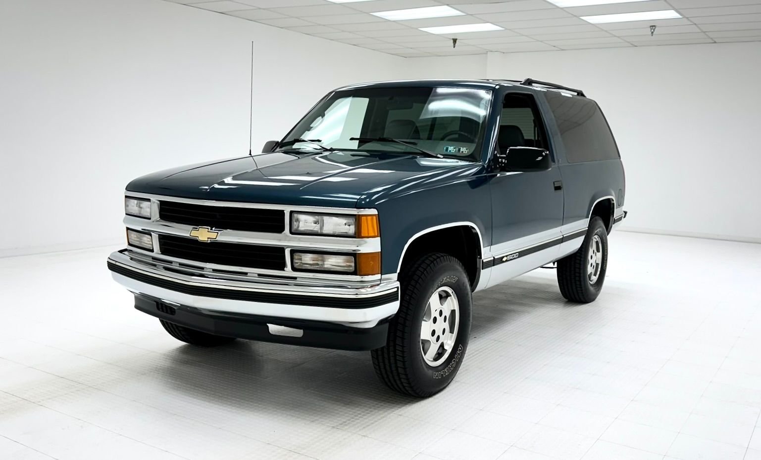 Chevrolet Grand Blazer (Suburban)